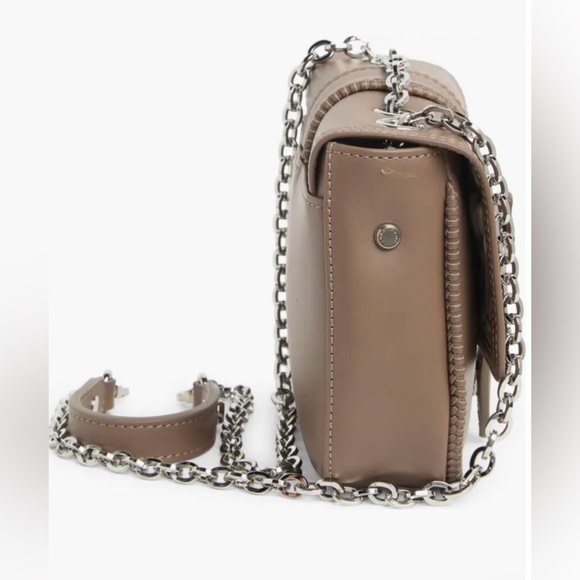 LONGCHAMP 🆕 Buckle Convertible Leather Shoulder Bag. 🤩 - Picture 4 of 5